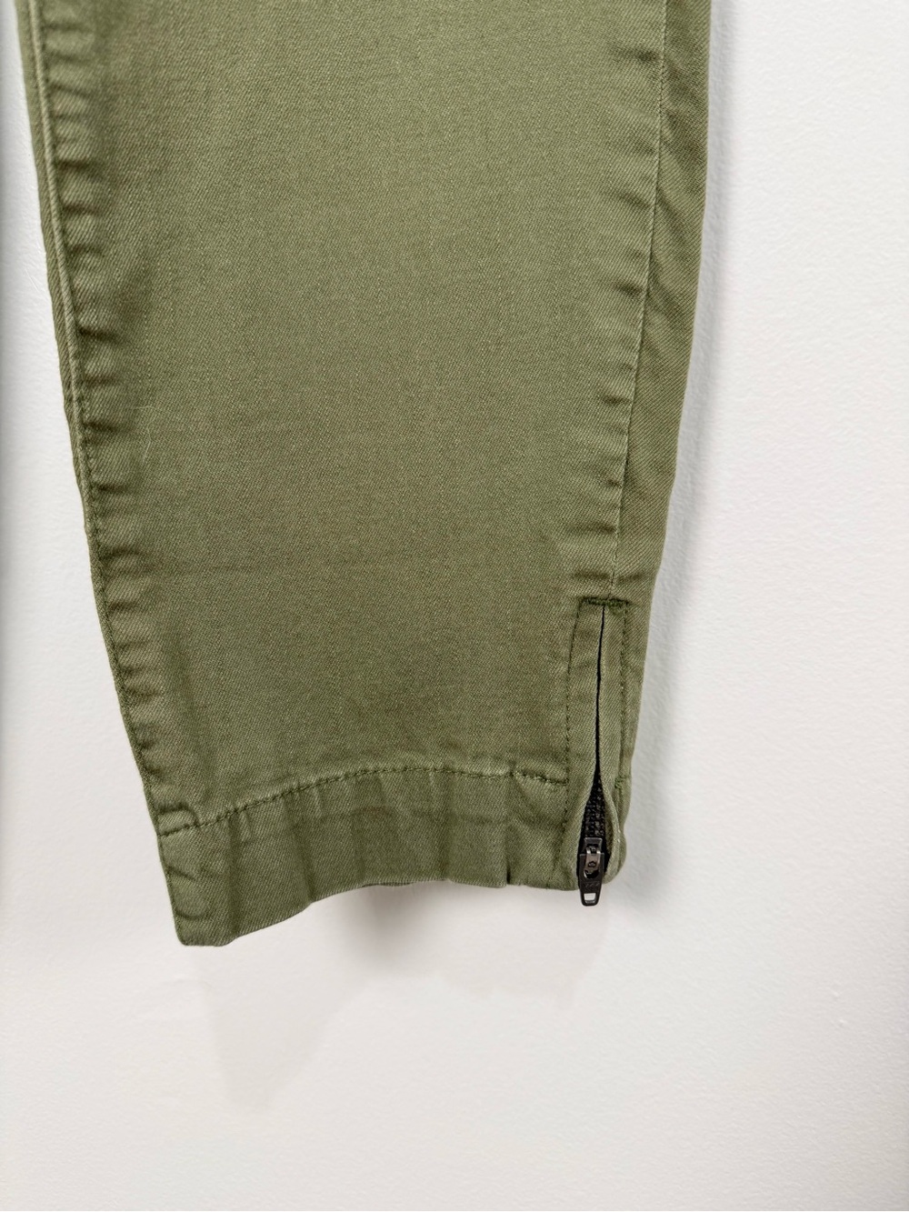 Kut from the Kloth Reese Ankle Straight Leg Olive Green Pant Zipper Cuff Size 4 - Picture 5 of 8